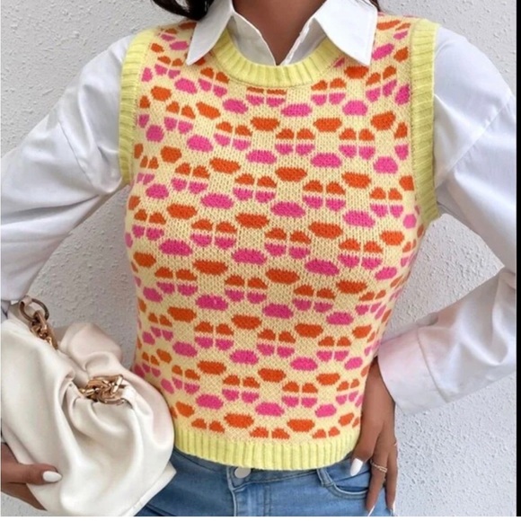 ZARA Retro FLORAL CROPPED SWEATER Vest sz medium M - Picture 1 of 9